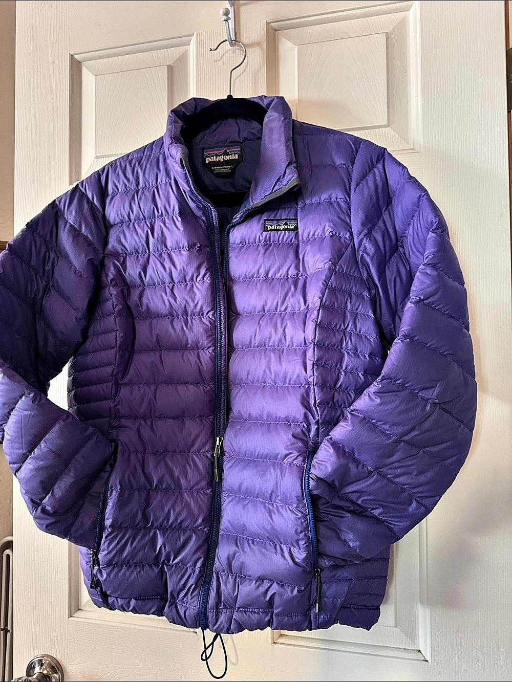 Patagonia Down Sweater Jacket Puffer Jacket in Purple Large Like New